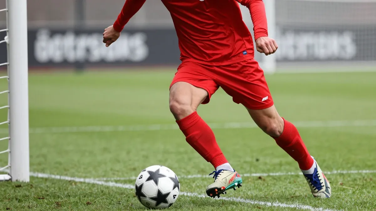 Östersunds FK besegrade Nordic United med 4-1 och ligger nu tre poäng från en direktkvalplats inför mötet med...